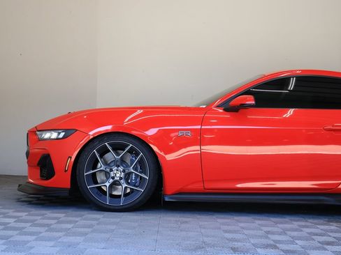 Used 2025 Ford Mustang GT Premium w/ GT Performance Package RWD image 8