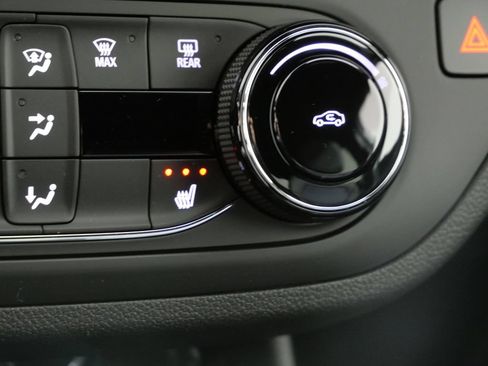 New 2026 Buick Envista Sport Touring w/ Convenience I Package FWD image 28