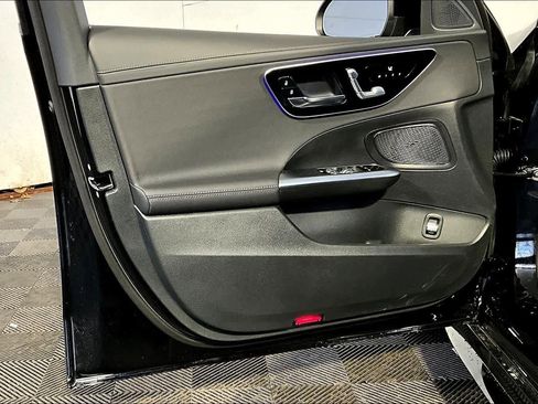 New 2026 Mercedes-Benz C 300 4MATIC Sedan image 11