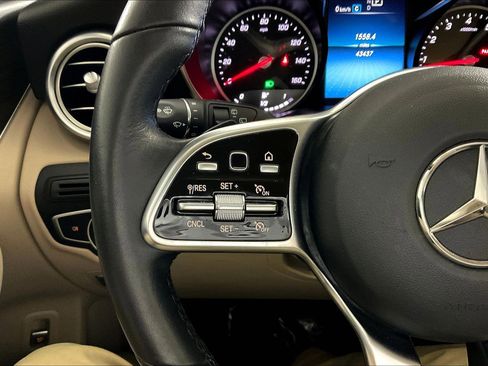 Used 2020 Mercedes-Benz GLC 300 image 18