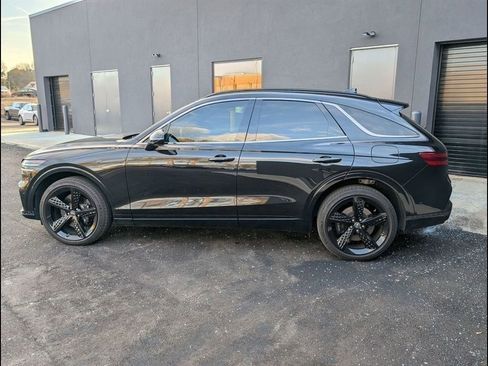 Used 2025 Genesis GV70 3.5T Sport w/ Sport Advanced Package AWD/4WD image 2