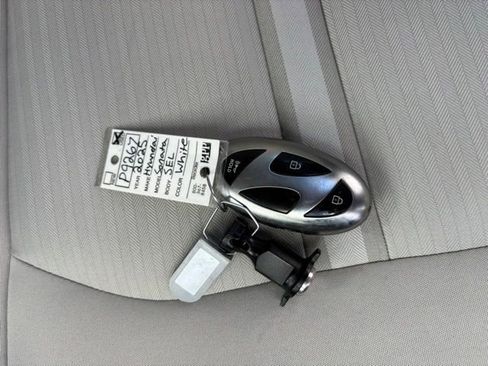 Used 2025 Hyundai Sonata SEL FWD image 6