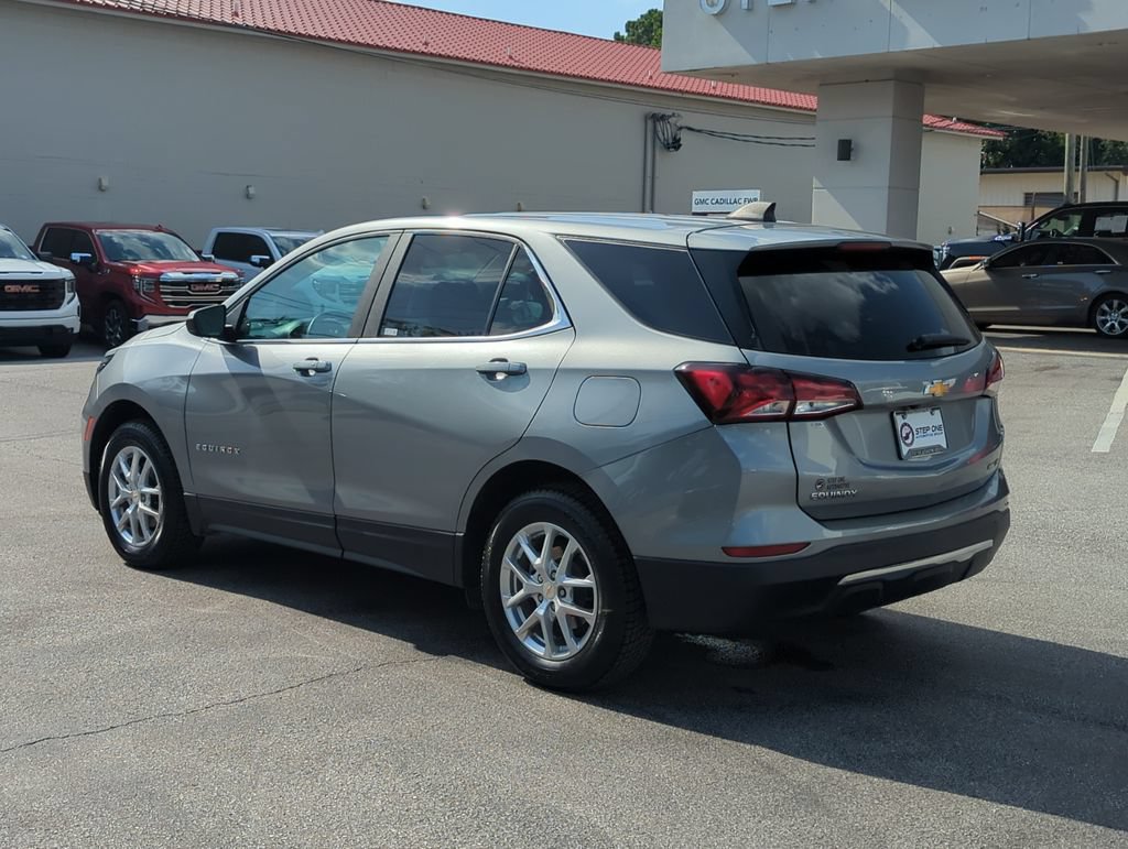 Used 2024 Chevrolet Equinox LT AWD/4WD image 4
