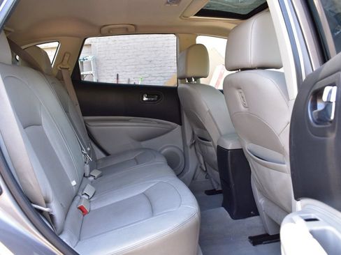Used 2011 Nissan Rogue SV w/ SL Pkg AWD/4WD image 17