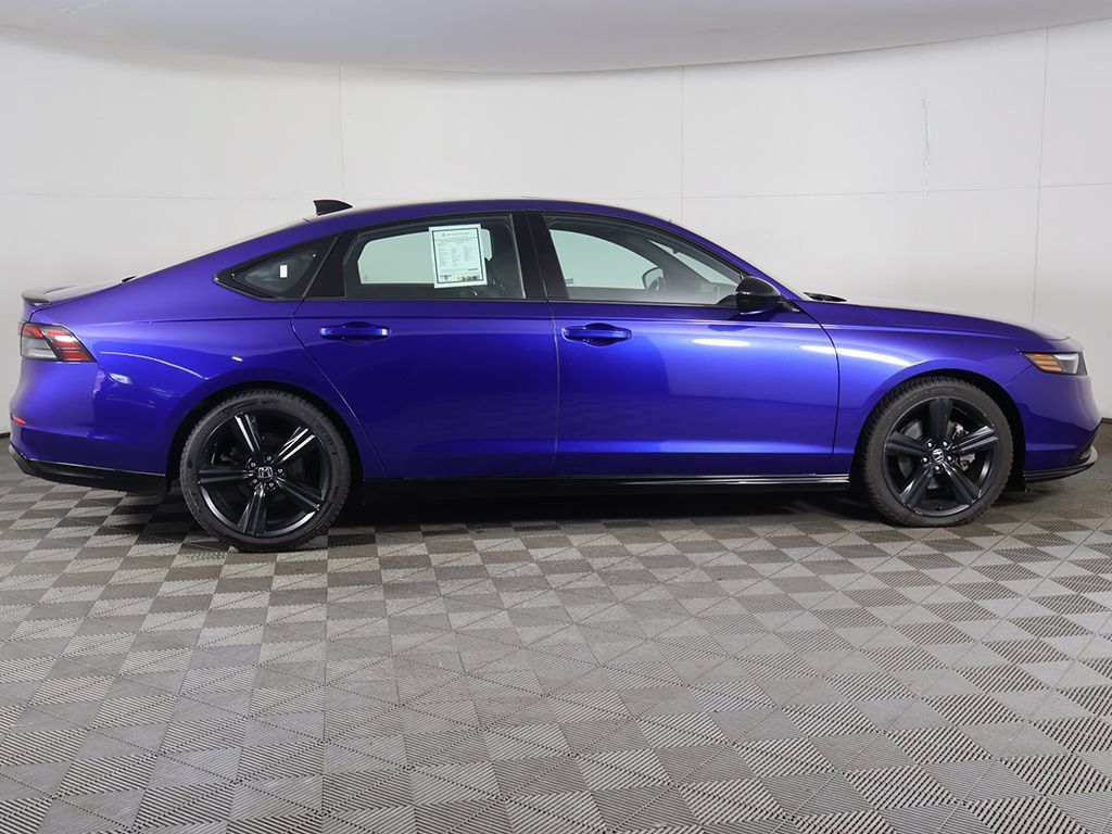 Used 2023 Honda Accord Sport image 17