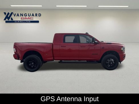 Used 2020 RAM 3500 Big Horn w/ Night Edition image 7