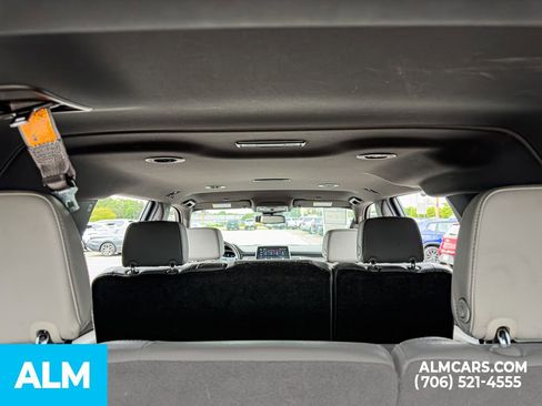 Used 2024 GMC Yukon XL SLT RWD image 18