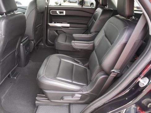 Used 2023 Ford Explorer XLT w/ Equipment Group 202A image 12