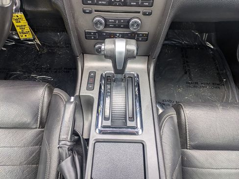 Used 2010 Ford Mustang Convertible RWD image 19