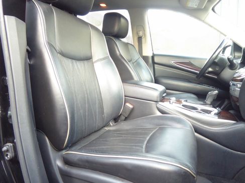 Used 2018 INFINITI QX60 Luxe w/ Premium Plus Package image 13