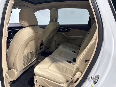 Used 2019 Audi Q7 3.0T Premium Plus AWD/4WD image 35