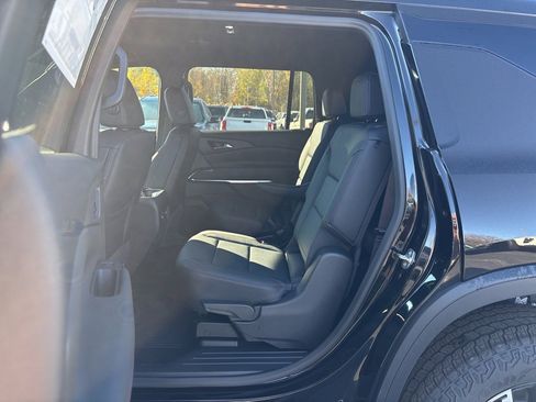 New 2026 Chevrolet Traverse Z71 w/ Driver Confidence Package image 10