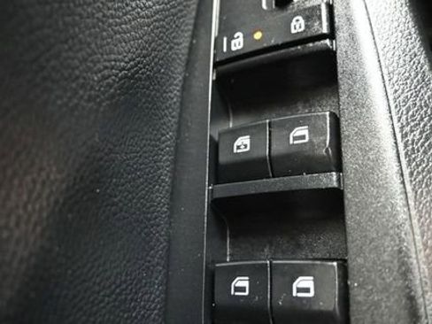 Used 2025 Kia Seltos EX AWD/4WD image 28