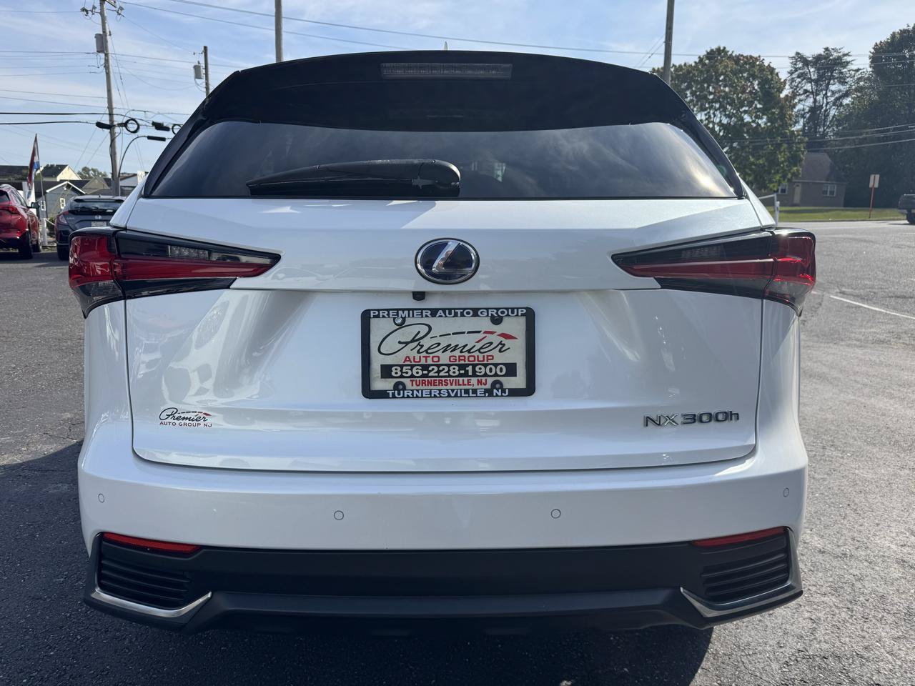 Used 2018 Lexus NX 300h AWD w/ Premium Package image 6