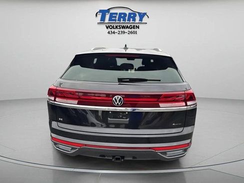 New 2026 Volkswagen Atlas Cross Sport SE image 2