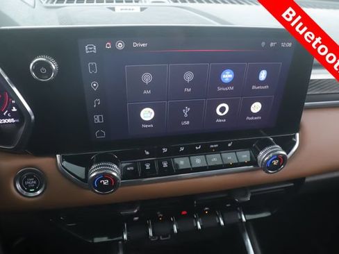Used 2024 GMC Canyon AT4 w/ Technology Package AWD/4WD image 5