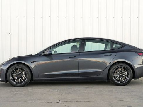 Used 2021 Tesla Model 3 Long Range image 9