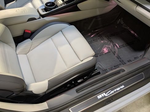 Certified 2025 Porsche 911 Carrera image 16