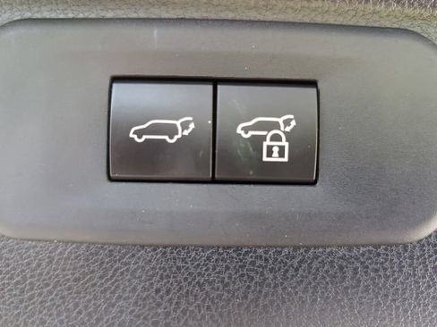 Used 2024 Toyota Grand Highlander AWD image 34