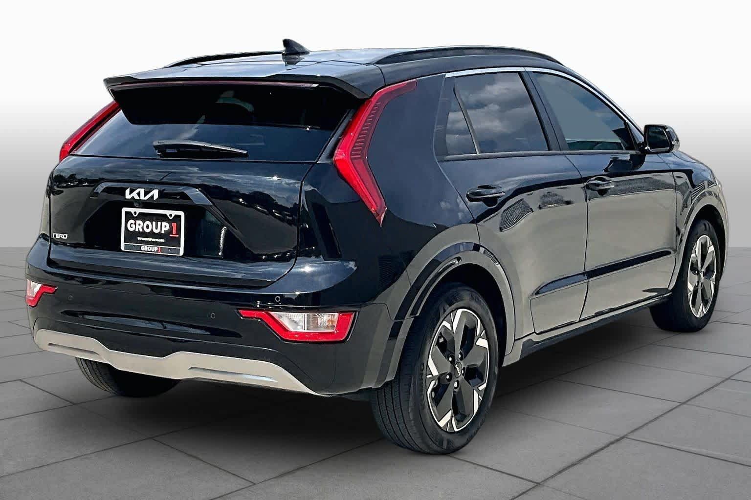 Used 2023 Kia Niro Wind FWD image 11