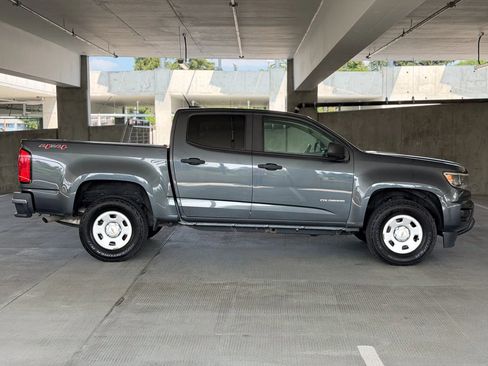 Used 2017 Chevrolet Colorado W/T AWD/4WD image 4