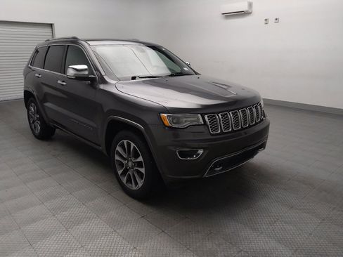 Used 2018 Jeep Grand Cherokee Overland RWD image 13
