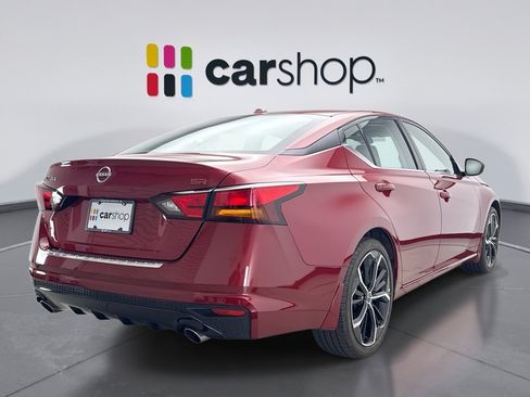 Used 2023 Nissan Altima 2.5 SR FWD image 5