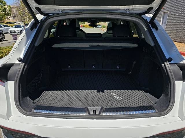 Certified 2025 Audi Q5 Premium w/ Premium Plus AWD/4WD image 7