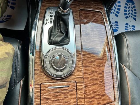 Used 2017 Nissan Armada Platinum w/ Captain Seat Package RWD image 31