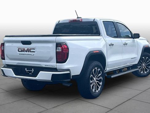 Used 2025 GMC Canyon Denali AWD/4WD image 13