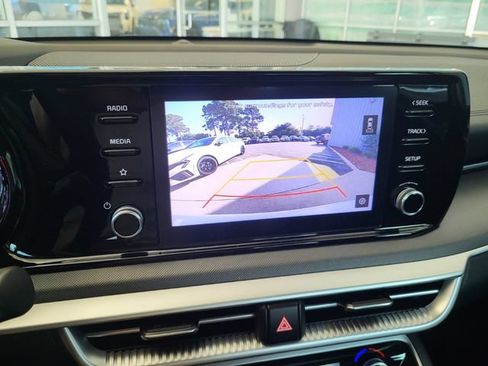 Certified 2022 Kia K5 LX FWD image 15