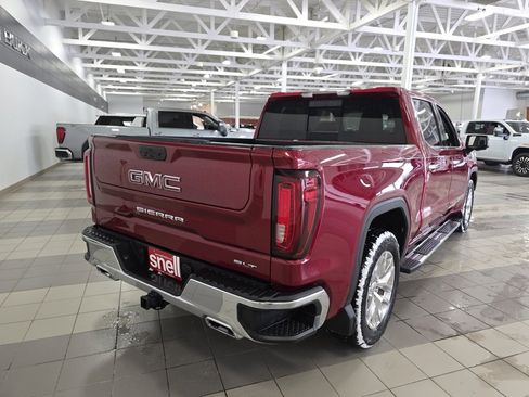 Used 2022 GMC Sierra 1500 SLT w/ SLT Premium Package image 5