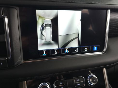 Used 2024 GMC Yukon Denali AWD/4WD image 31