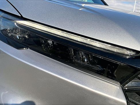 Used 2024 Honda CR-V Sport image 27