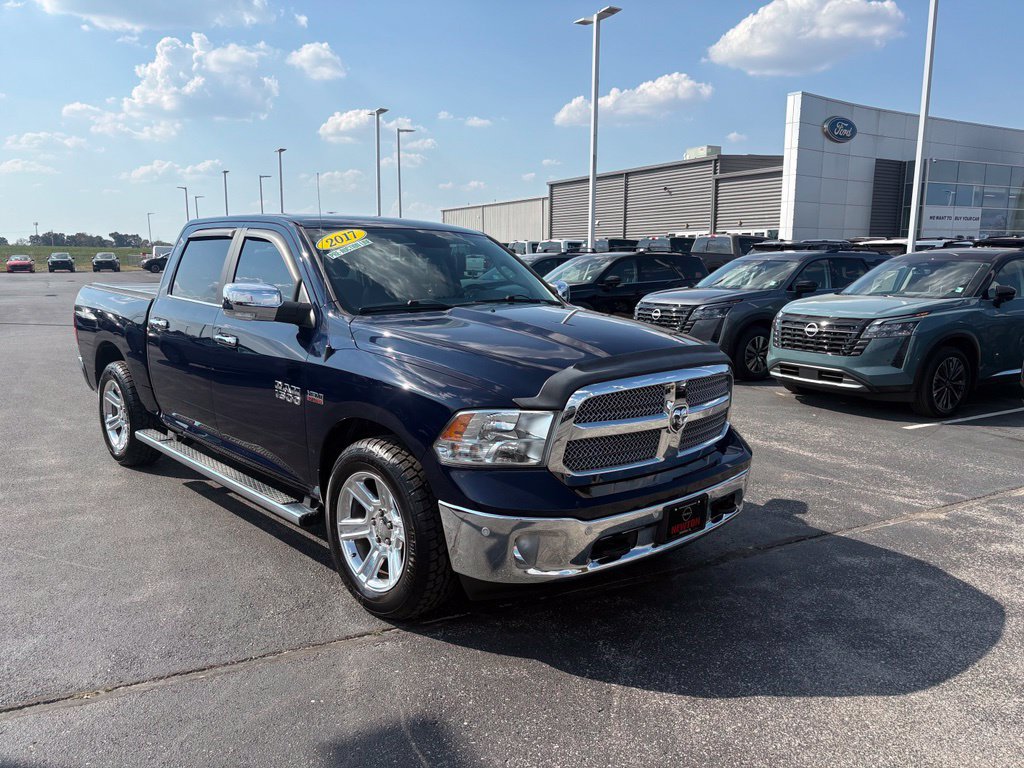 Used 2017 RAM 1500 Lone Star RWD image 2