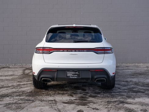 Certified 2025 Porsche Macan image 6