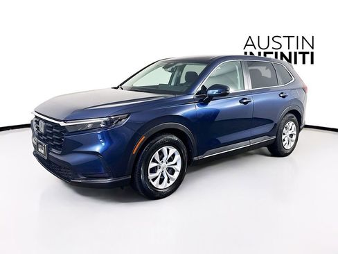 Used 2025 Honda CR-V LX image 3