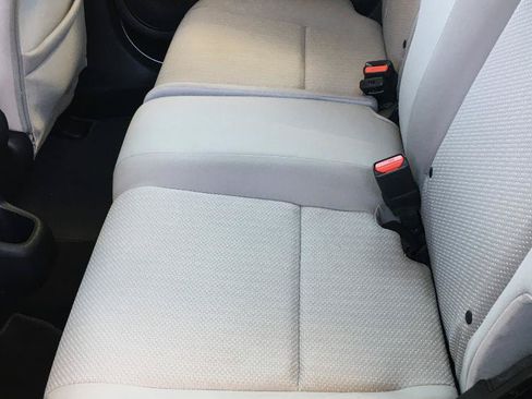 Used 2017 Honda HR-V LX image 14
