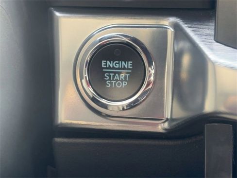 Used 2021 Ford F150 Lariat w/ Equipment Group 502A High image 20