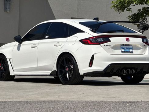 Certified 2025 Honda Civic Type R image 3