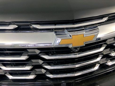 Used 2025 Chevrolet Equinox LT w/ Safety and Technology Package image 28