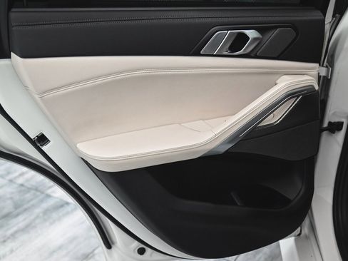 Used 2023 BMW X6 xDrive40i w/ Executive Package image 14