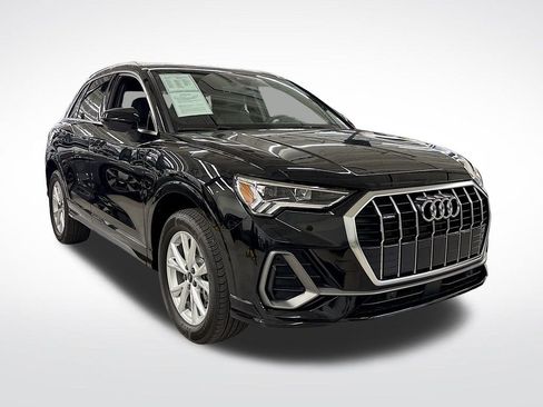 Certified 2024 Audi Q3 2.0T Premium w/ Convenience Package image 7