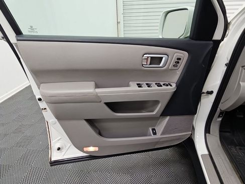Used 2015 Honda Pilot Touring image 27