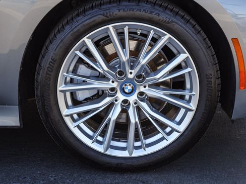 Used 2023 BMW 330e w/ Driving Assistance Package image 6