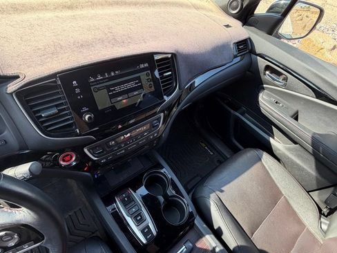 Used 2021 Honda Pilot Black Edition image 19