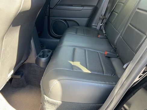 Used 2017 Jeep Patriot High Altitude image 28