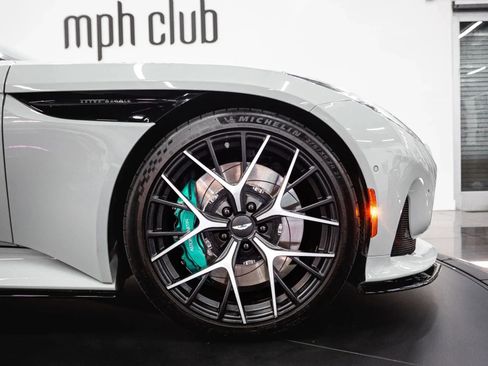 Used 2024 Aston Martin DB12 Convertible RWD image 23