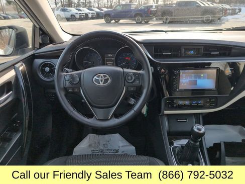 Used 2018 Toyota Corolla iM image 14
