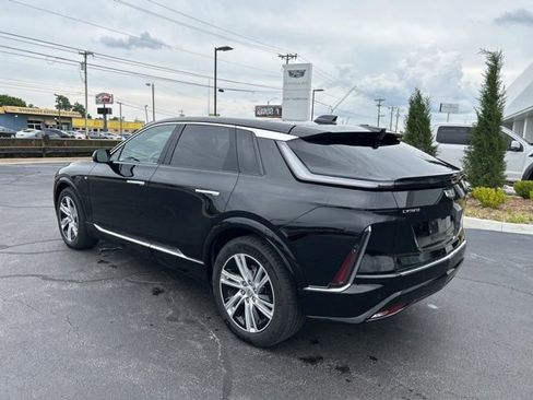 Used 2024 Cadillac Lyriq Tech w/ LPO, Floor Liner Package AWD/4WD image 7